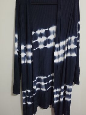Cato (C. Est. 1946) Navy & White Tie-Dye Ribbed Open Front Cardigan - Size 26/28